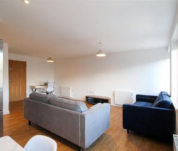 2 bedroom property to rent - Photo 2