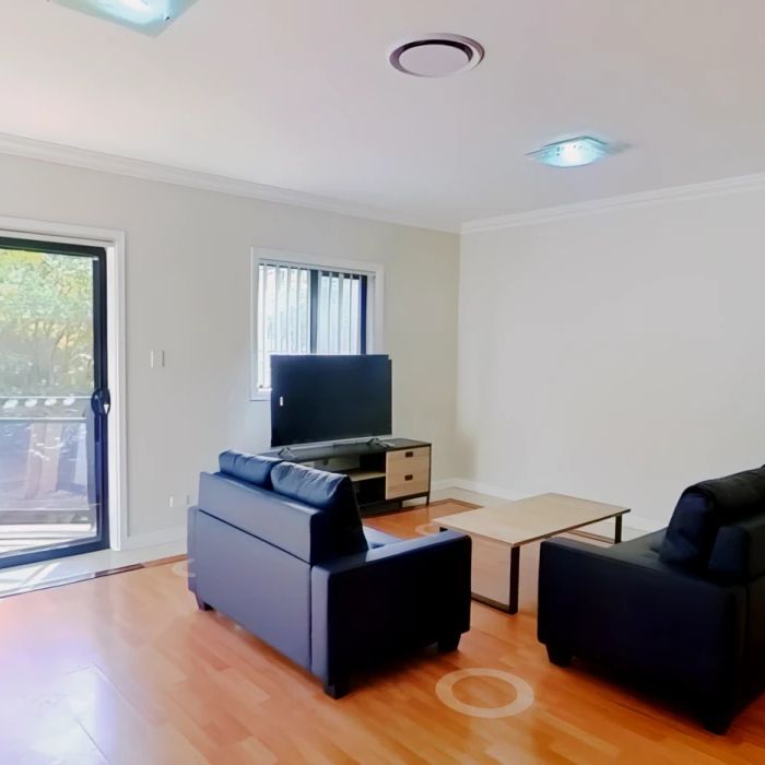 3 bed 2 bath*14-single room - Photo 1