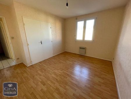 Location Appartement 3 pièces 72m² AUREC SUR LOIRE 43110 - Photo 3