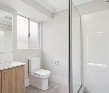 Bright, Contemporary Home Ready for You to Move In. - Photo 4