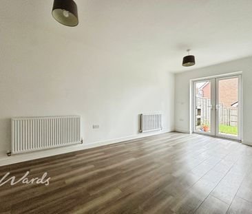 4 bedroom semi-detached house to rent - Photo 3
