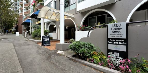 Pacific Terrace Apartments - Photo 2