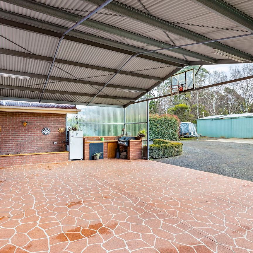 3 Groves Street, Trentham. - Photo 1