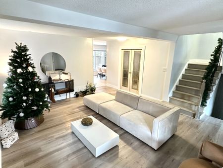 For Lease - 12 Roughley Street, Bradford West Gwillimbury, Ontario - Photo 4