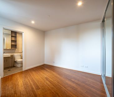 216/314 Pascoe Vale Road, Essendon VIC 3040 - Photo 4