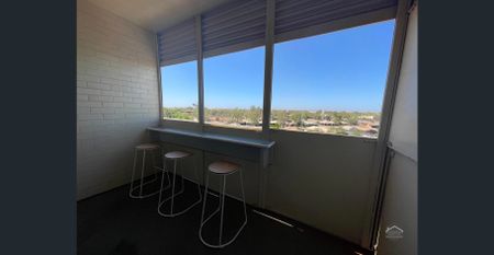 Executive, Furnished Unit Available Now - Photo 2