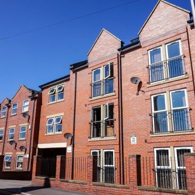 2 Bedrooms Headingley Rise - Photo 1