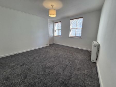 1 bedroom mews to rent - Photo 4