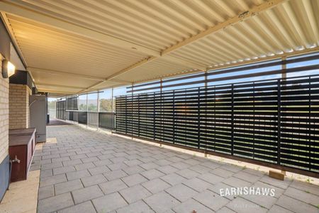 Big and Beautiful - UNFURNISHED - Photo 4