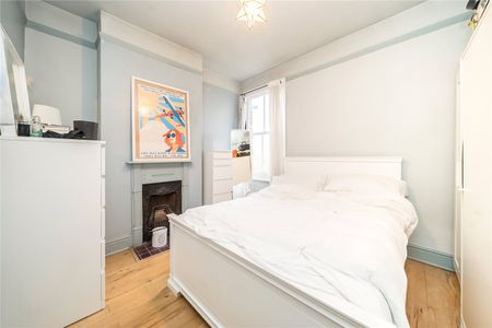 Badminton Road, Clapham South, SW12, London - Photo 2