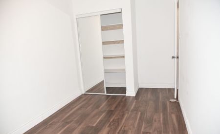 For Lease - 181 Penn Avenue Unit# Main, Newmarket, Ontario - Photo 4