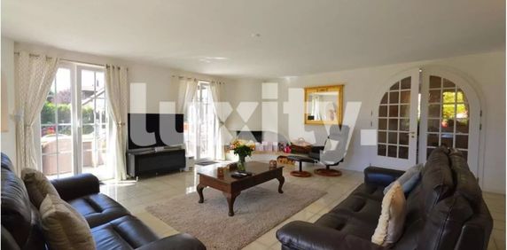 Superb family villa with garden, veranda and wellness area in Féchy – Available from 1 March - Photo 2