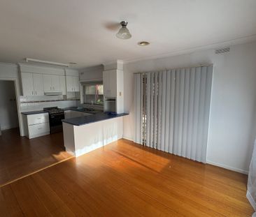 Charming Family Home in South Shepparton! - Photo 6