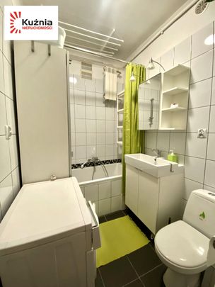 Akademia Medyczna i Wydział Fizyki Stara Ochota - Zdjęcie 1