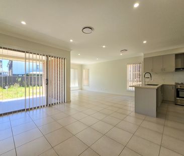 Modern & Spacious - Photo 1
