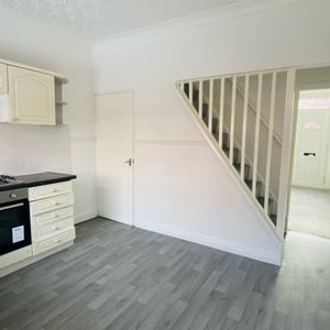 2 bedroom house to rent - Photo 2