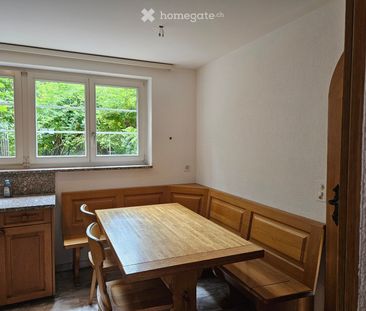 Charmantes 6-Zimmer-Zweifamilienhaus in Zwingen – ruhige Lage mit s... - Foto 3