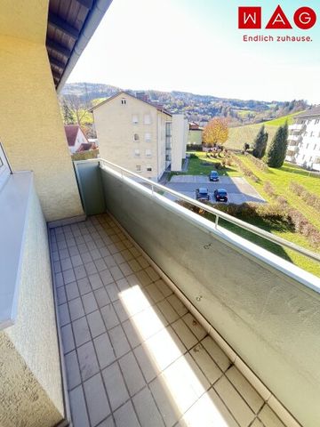 Erstbezug nach Sanierung 3-Raumwohnung mit Balkon - Foto 3