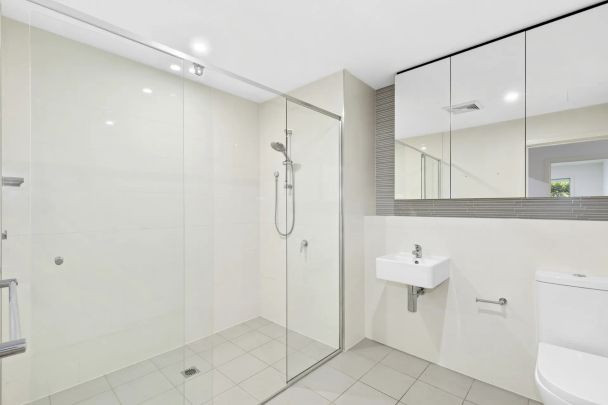 Ground floor 2 bedroom apartment - Photo 1