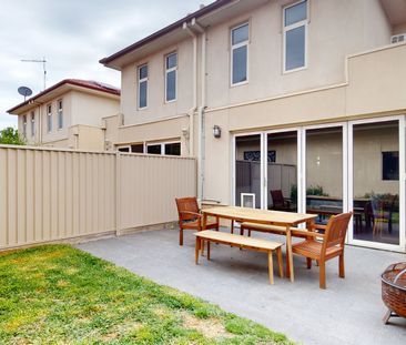 Inner-West Living with Exceptional Versatility - Photo 6