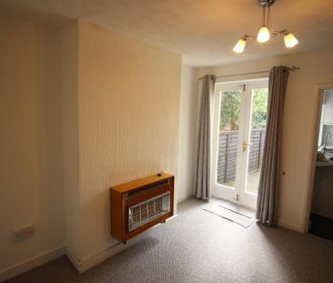 2 bedroom terraced house to rent - Photo 4