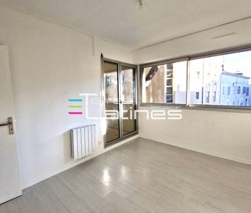 Location Appartement 2 pièces 52m² NIMES 30000 - Photo 1