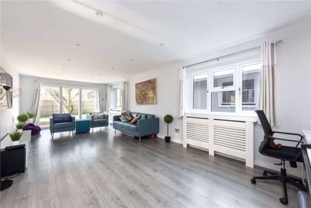 Snowdrop Way, Woking - 4 bedrooms Property for lettings - Seymours - Photo 1