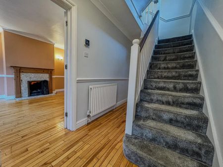 4 Bedroom House To Let - HP12 - Photo 4