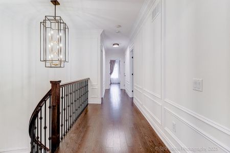 For Lease - 107 Queen Filomena Avenue, Vaughan, Ontario - Photo 2