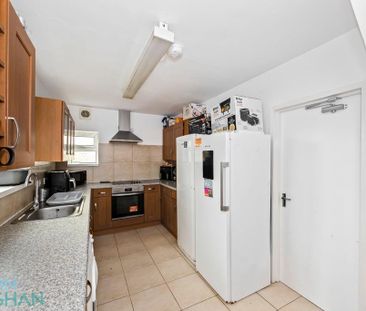 5 bedroom semi-detached house to rent - Photo 6