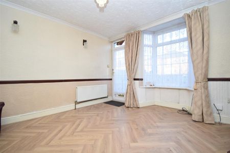 Forge Hill Lane, Knottingley - Photo 2