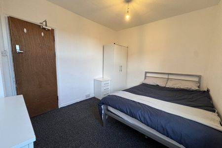 Cambridge Street - Photo 4