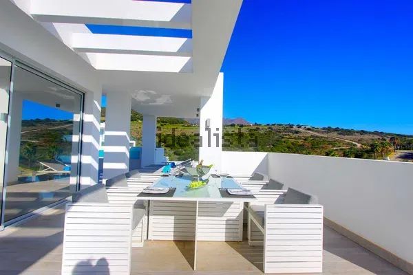 Alquiler de ático en Calle Cortijo del Beneficiario - Photo 1