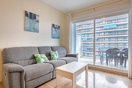 3 bedroom luxury Apartment for rent in Gandia, Valencia - Photo 2