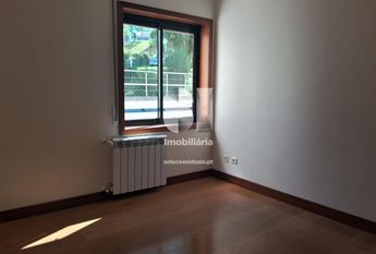 Apartamento T5 em Coimbra