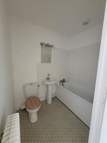 Location Maison 1 pièce 35m² CHATOU 78400 - Photo 3