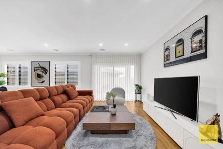 Stunning Park-Facing Retreat in Tarneit's Most Desirable Community! - Photo 2