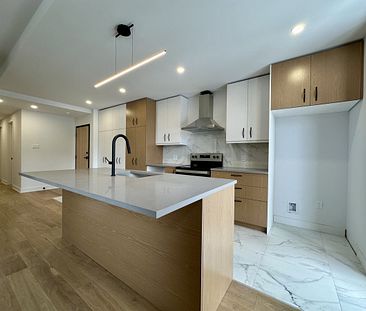 3201 Boulevard Édouard-Montpetit, #201 - Photo 2