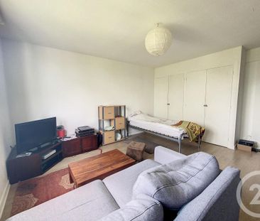 Location Appartement 1 pièce 28m² CHAMALIERES 63400 - Photo 3