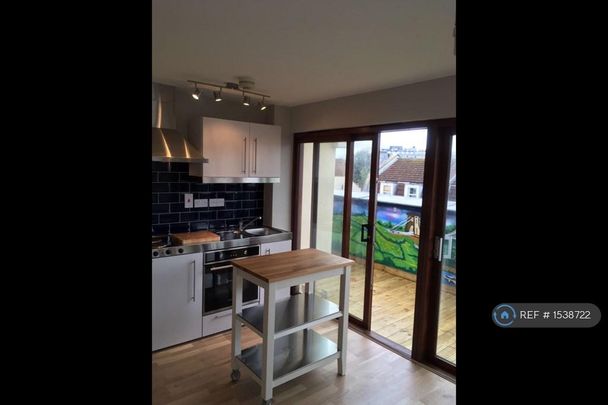 1 bedroom flat to rent - Photo 1