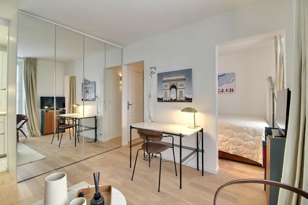 APPART. 1 CHAMBRE – 75008 - Photo 1