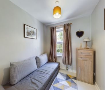 Tudor Lodge Road, Cheltenham, Gloucestershire, GL50 - Photo 2