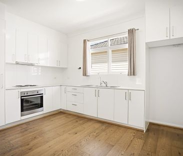 Spacious 3-Bedroom Home in a Prime Merrylands Location - Photo 1