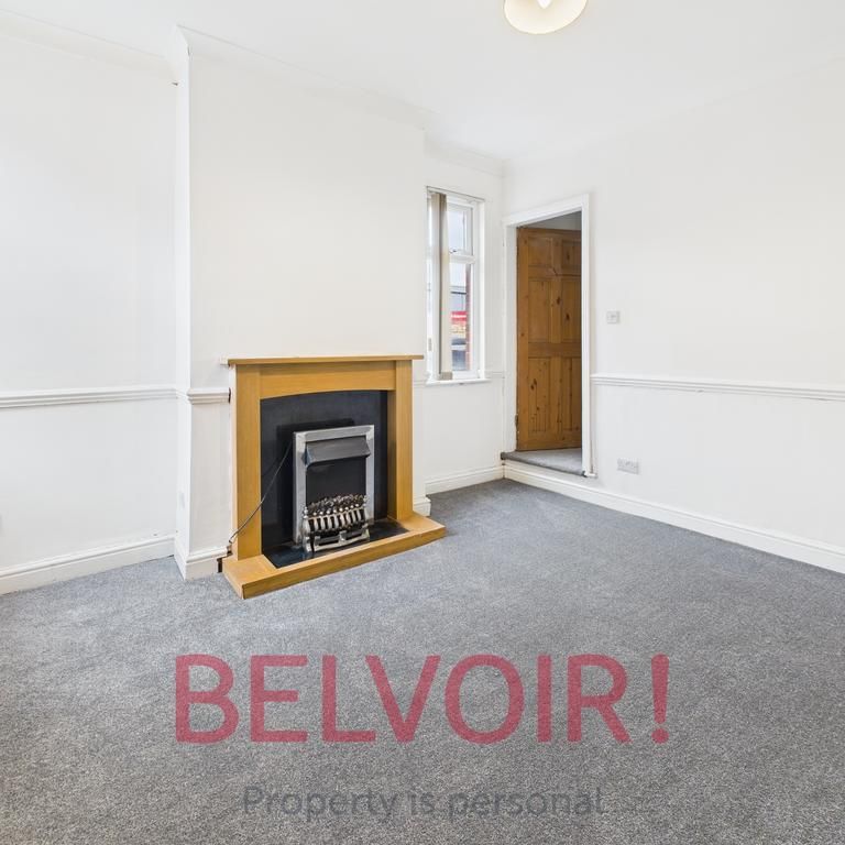 2 bedroom end of terrace house to rent - Photo 1