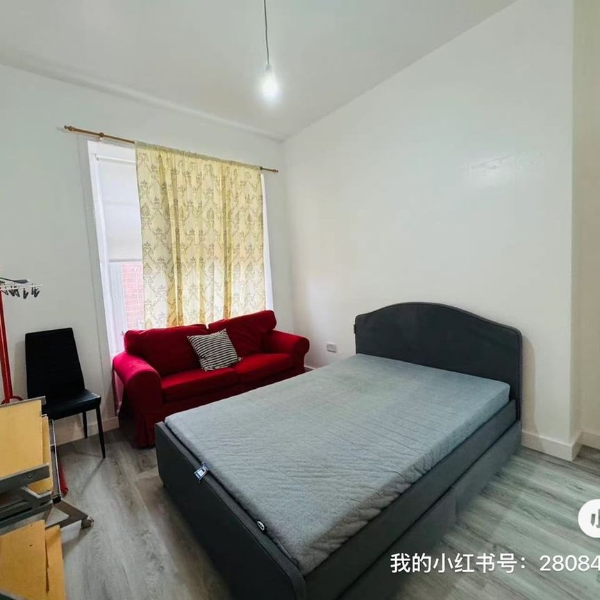 2 Bed Flat, Dowanhill St, G11 - Photo 1