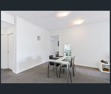 Great Location ! 2 Bedroom Apartment For Lease - Photo 2