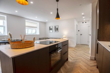 1 Bed Flat, St. Paul's Court, SW4 - Photo 5