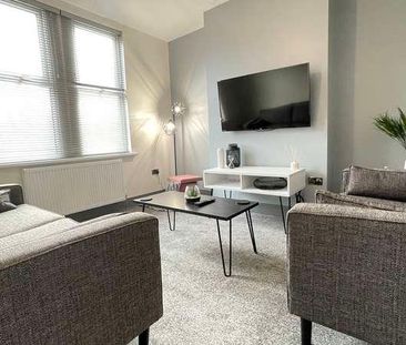 Salisbury Grove, Armley, Leeds, LS12 - Photo 1