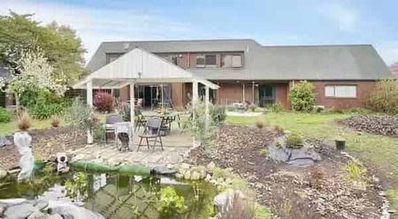 Yaldhurst , 5 bedrooms - Photo 5