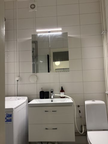 Örebro - 1rok - tillsv - 8.395kr/mån - Photo 5